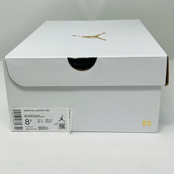 NIKE AIR JORDAN 1 MID**Grey/White Basketball Sneakers**US 8.5**NIB - Picture 11 of 11